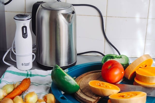Electric Kettle related FAQs